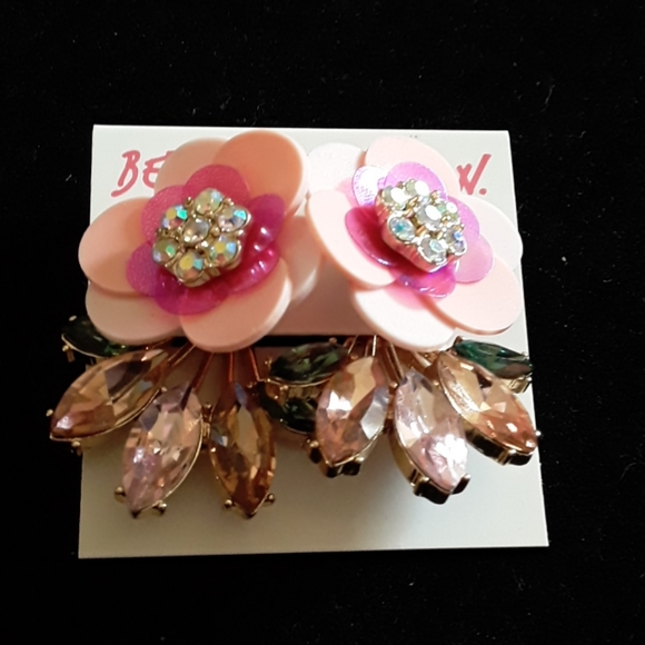 Betsey Johnson Jewelry - Betsey Johnson Gold Tone Flower Earrings